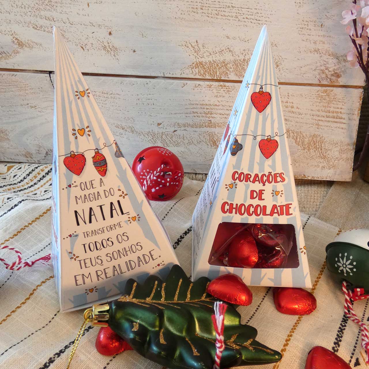 Pirâmide Corações de Chocolate Natal 100gr - Image 3